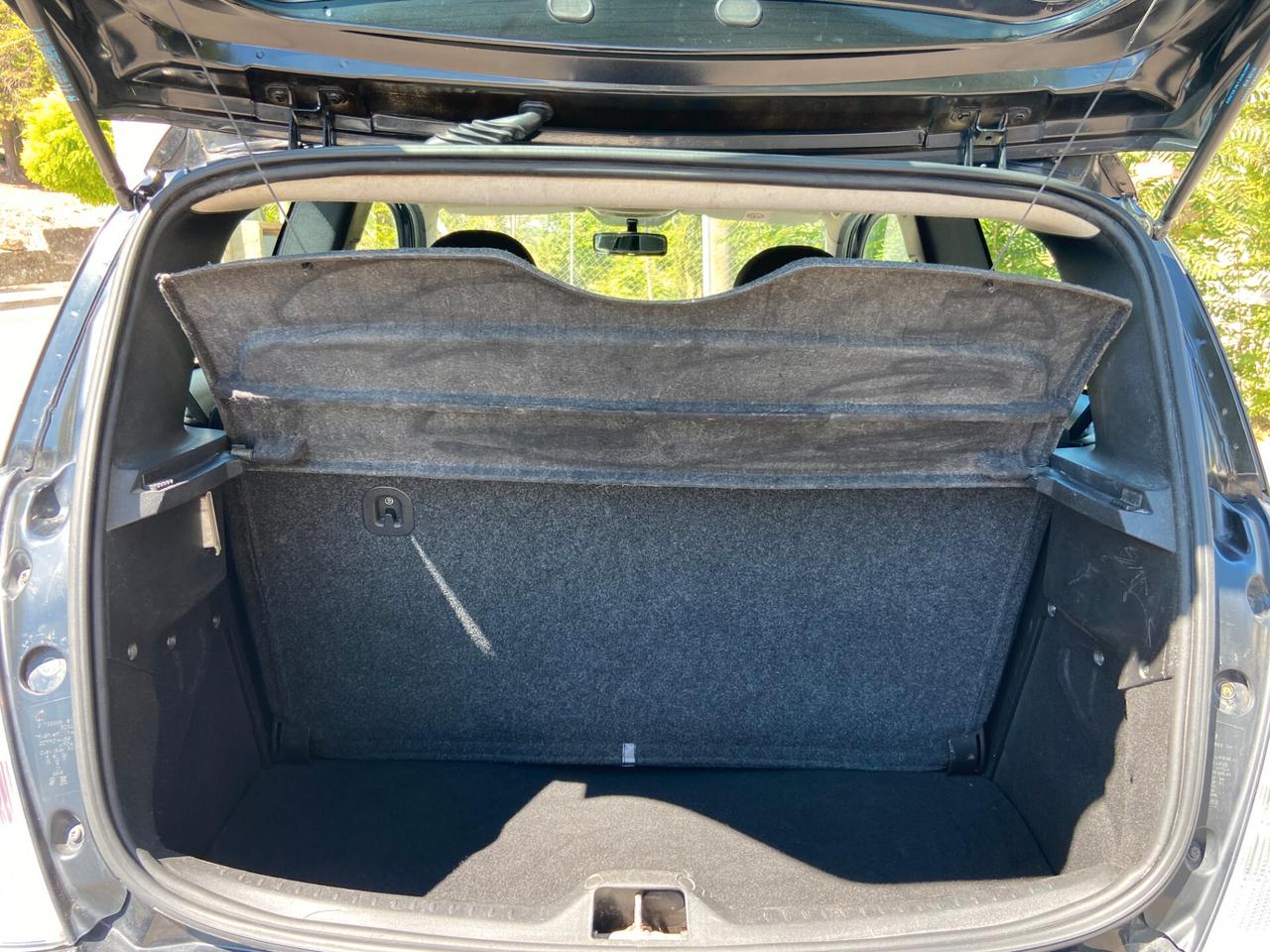 Lancia Ypsilon 1.3 MJT 75 CV Argento