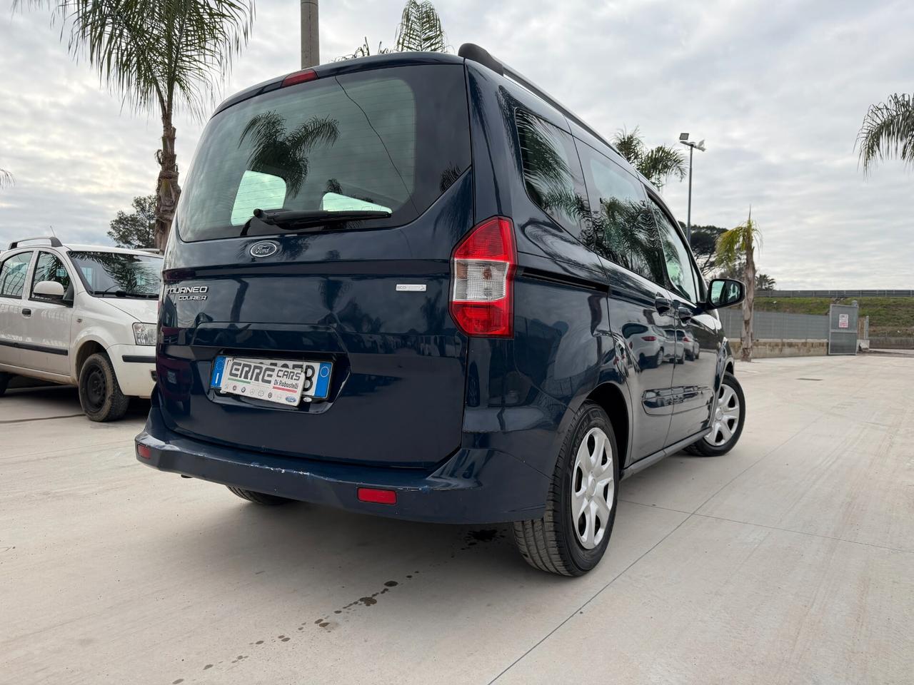 FORD TOURNEO COURIER 2017 1.0 BENZ 74.000 KM