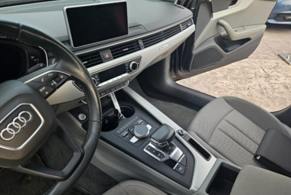 Audi A4 2.0 TDI 190 CV S tronic QUATTRO Sport