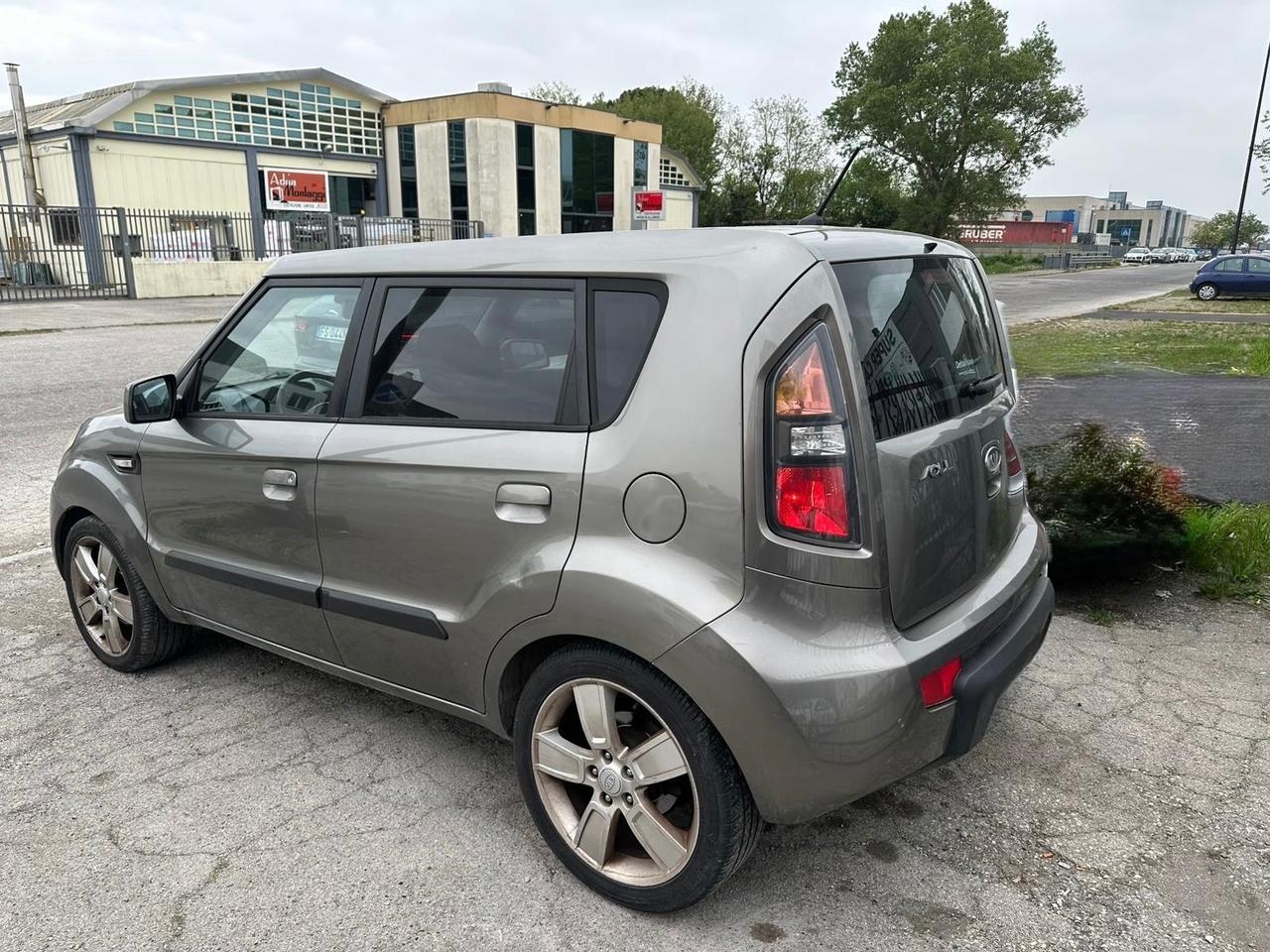 Kia Soul 1.6 CVVT Active Bi-Fuel