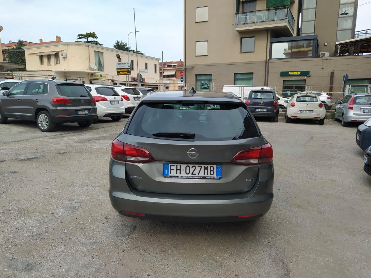 Opel Astra 1.6 CDTi 110CV Start&Stop Sports Tourer Innovation Neopatentati