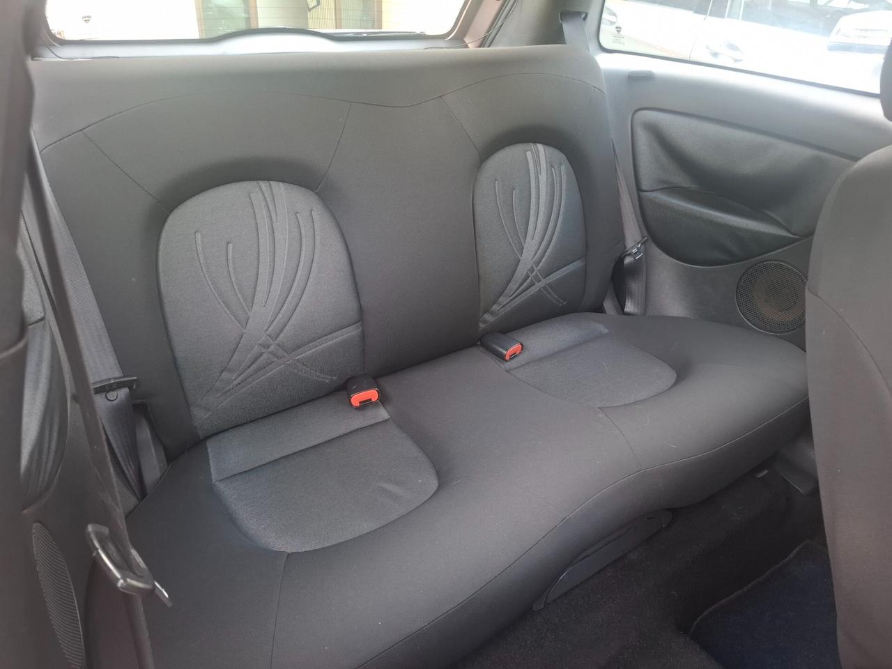 Lancia Ypsilon 1.2 69 CV Elle