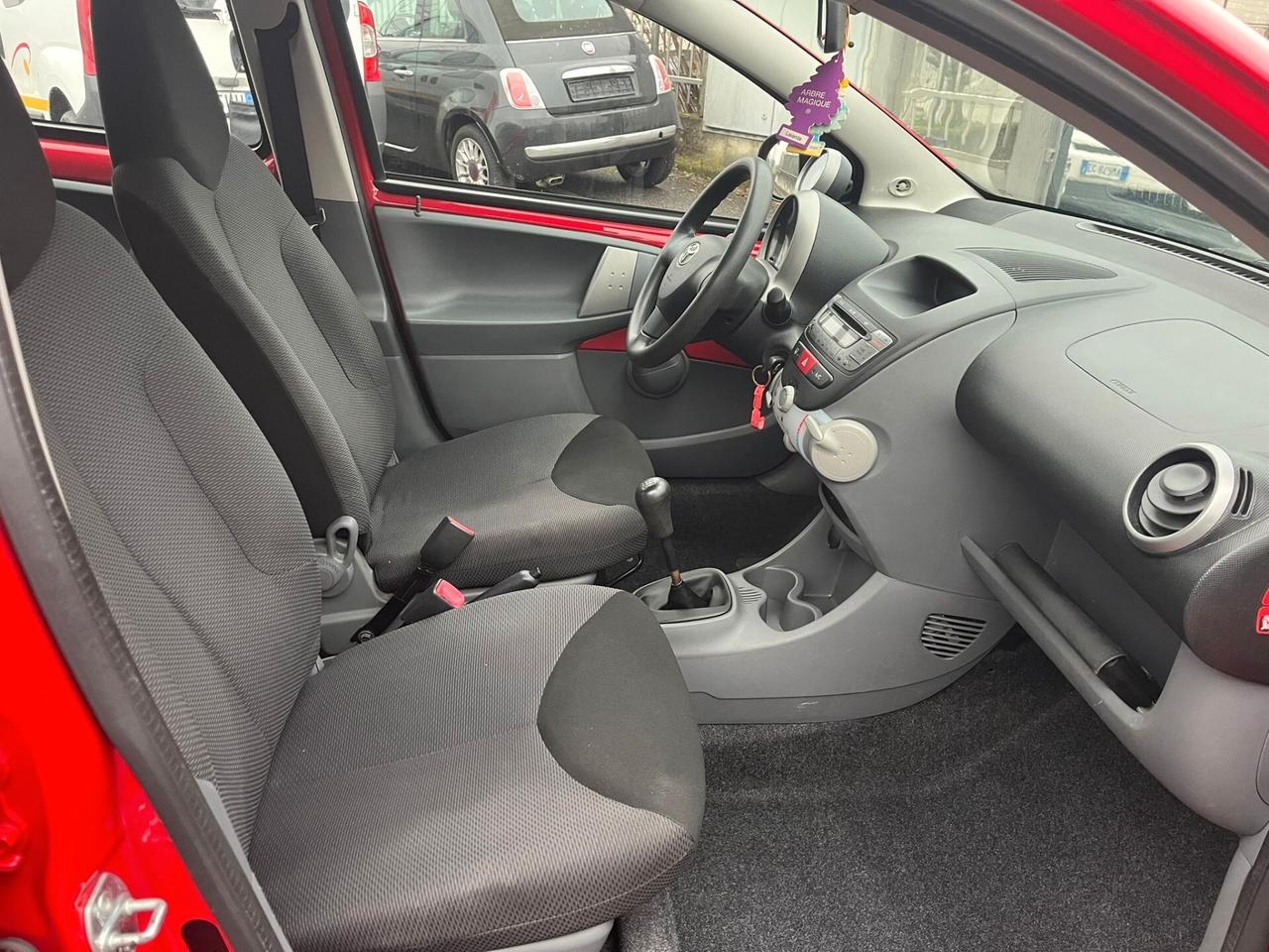 Toyota Aygo 1.0 BENZ SOLO 40.000 KM