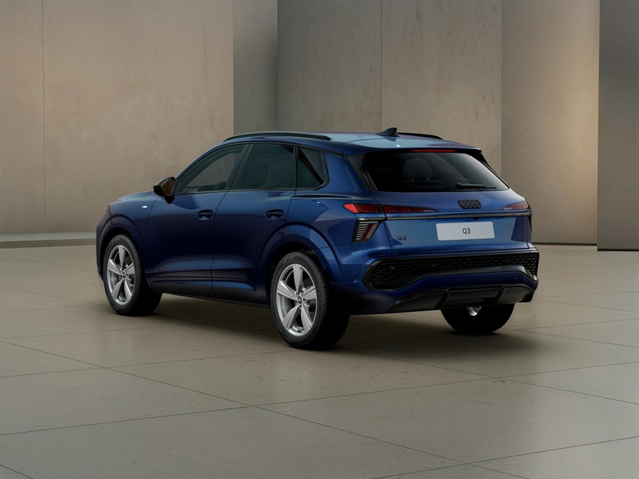 Audi Q3 2.0 tdi business 150cv s-tronic