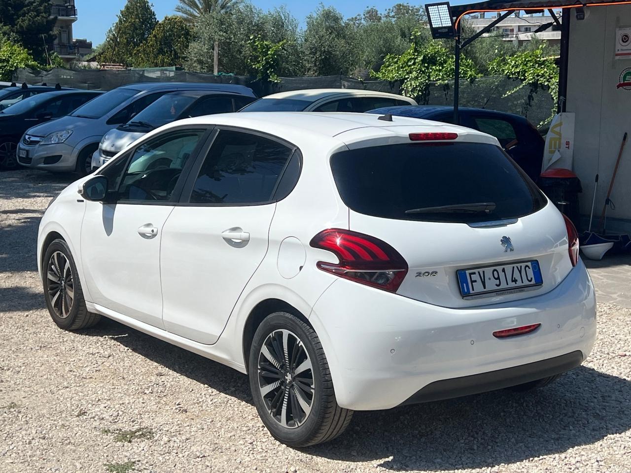 Peugeot 208 PureTech 82 Stop&Start