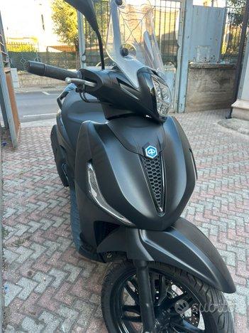 Moto beverly 400 deep black abs-asr 2023