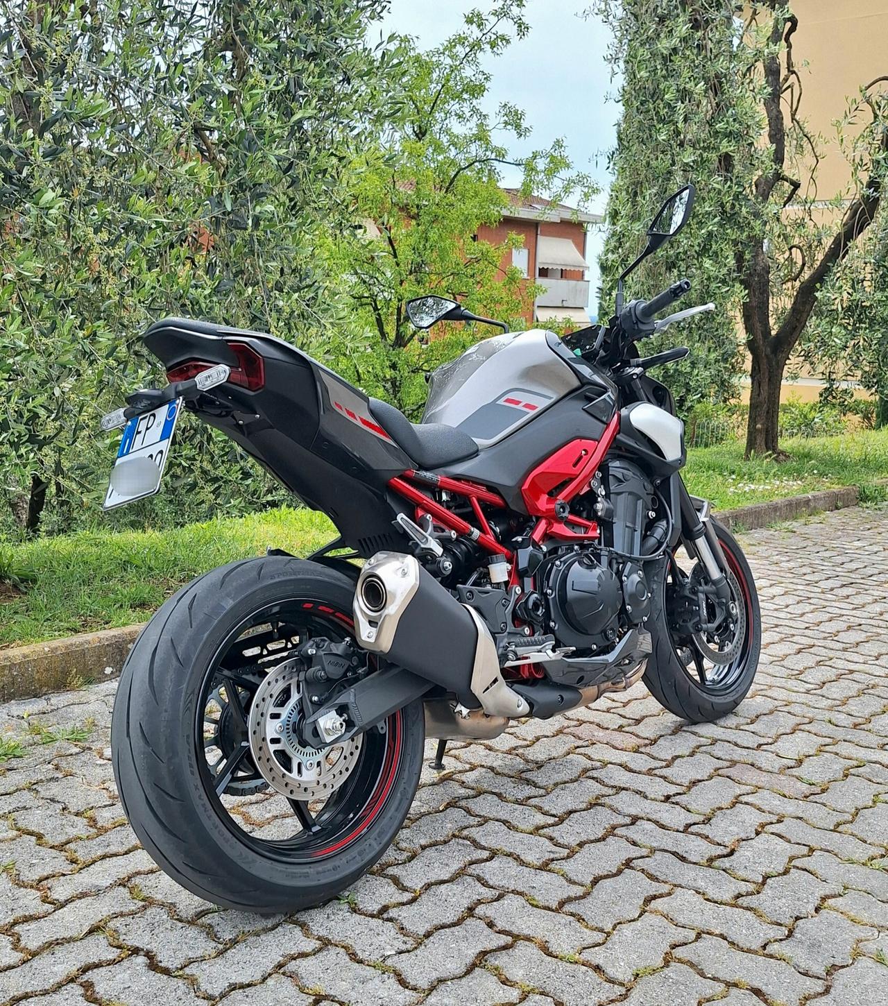 Kawasaki Z 900 - PARI AL NUOVO
