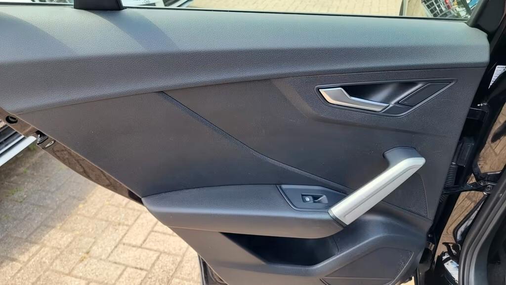 Audi Q2 40 TFSI quattro S tronic Business