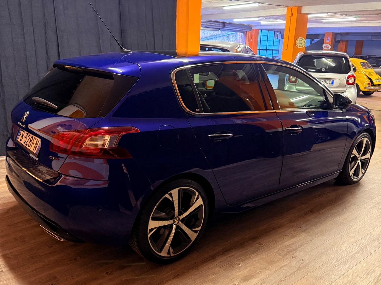 MERAVIGLIOSA PEUGEOT 308 GT CON TETTO PANORAMICO CON 128.162 KM