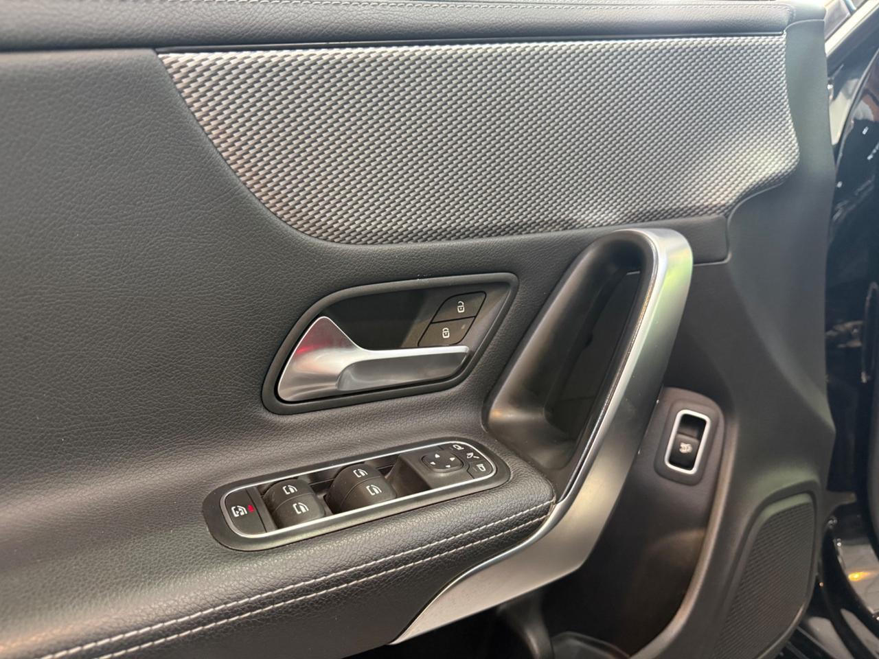Mercedes-benz CLA 200 d Business auto 98.000KM!!