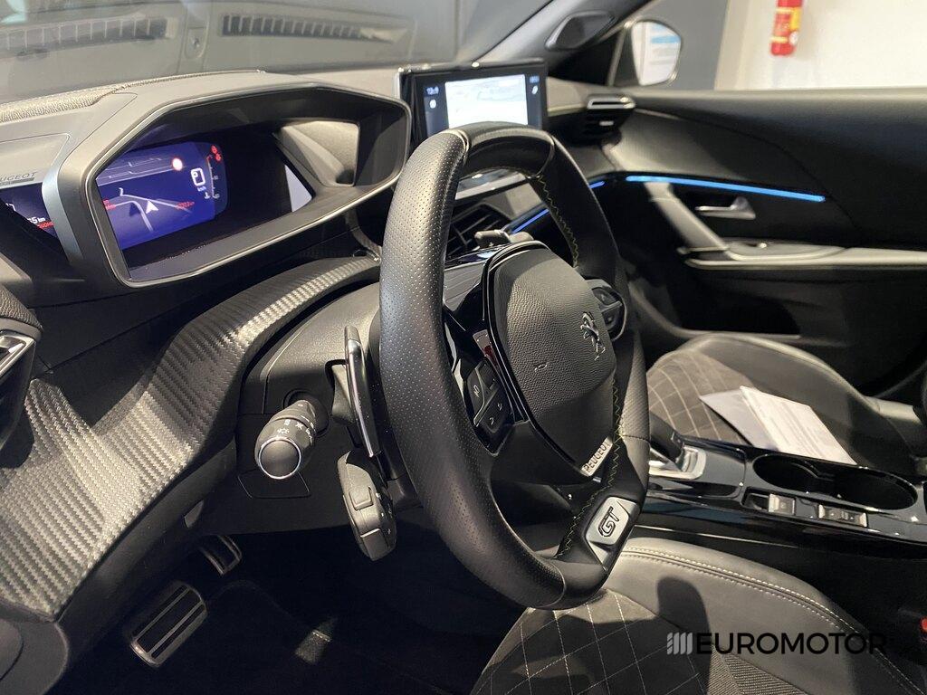 Peugeot 2008 1.5 BlueHDi GT EAT