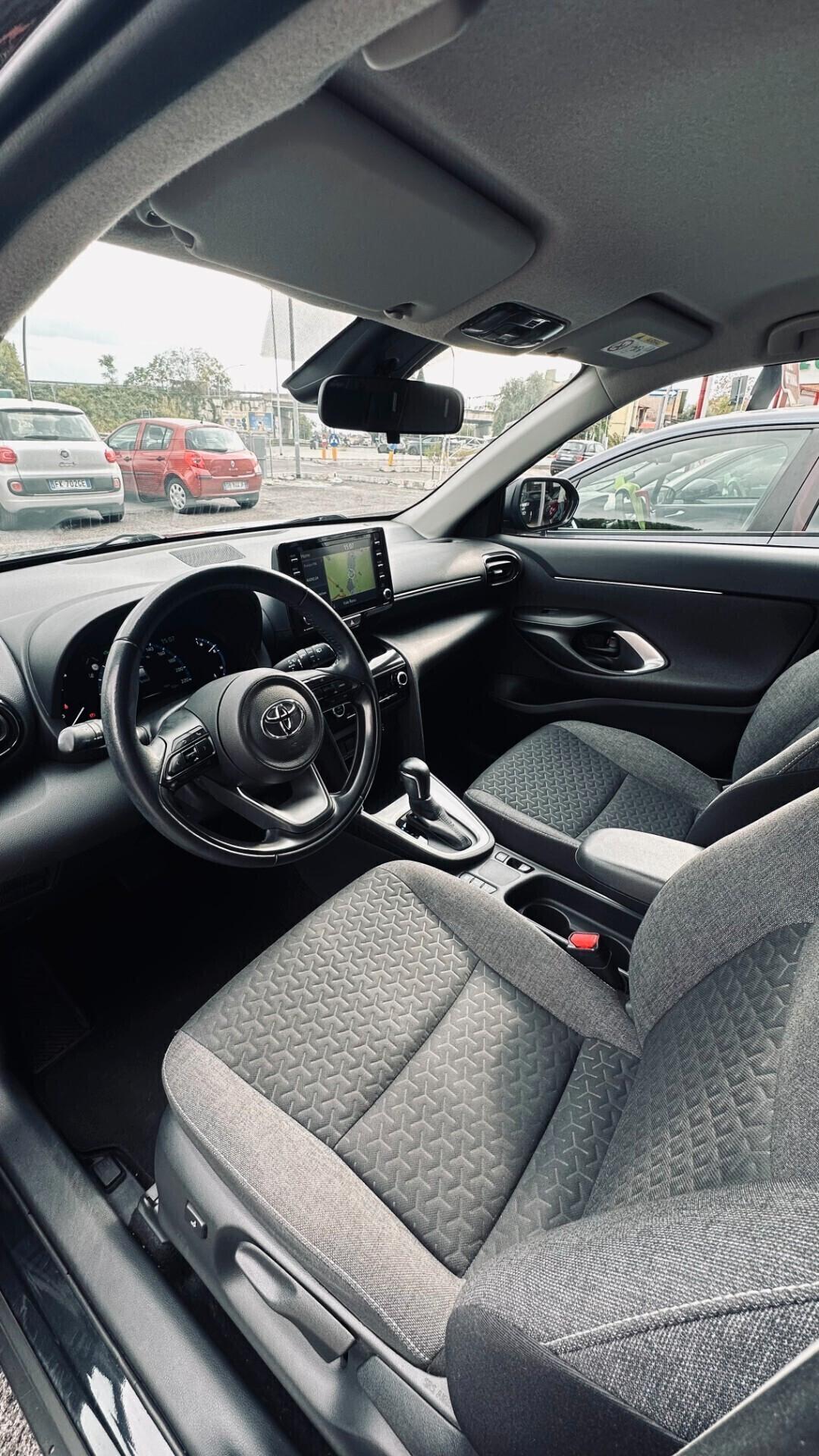 Toyota Yaris Cross 1.5 Hybrid 5p. E-CVT Business