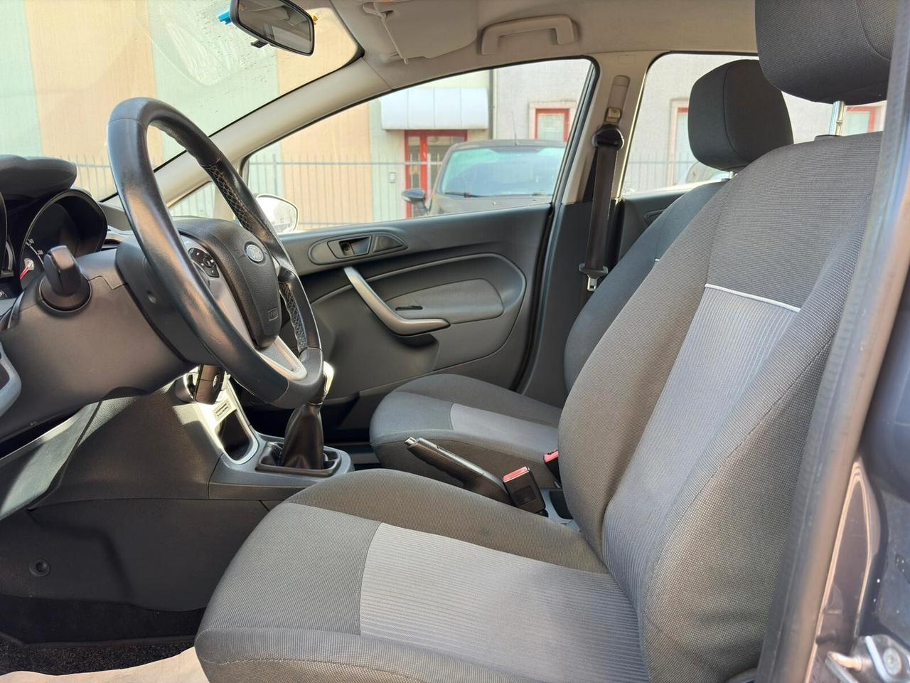 Ford Fiesta TITANIUM 1.2 5P. UNICO PROPRIETARIO