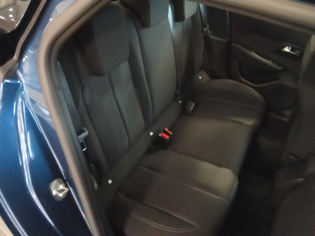 Lancia Ypsilon Hybrid e-DCT