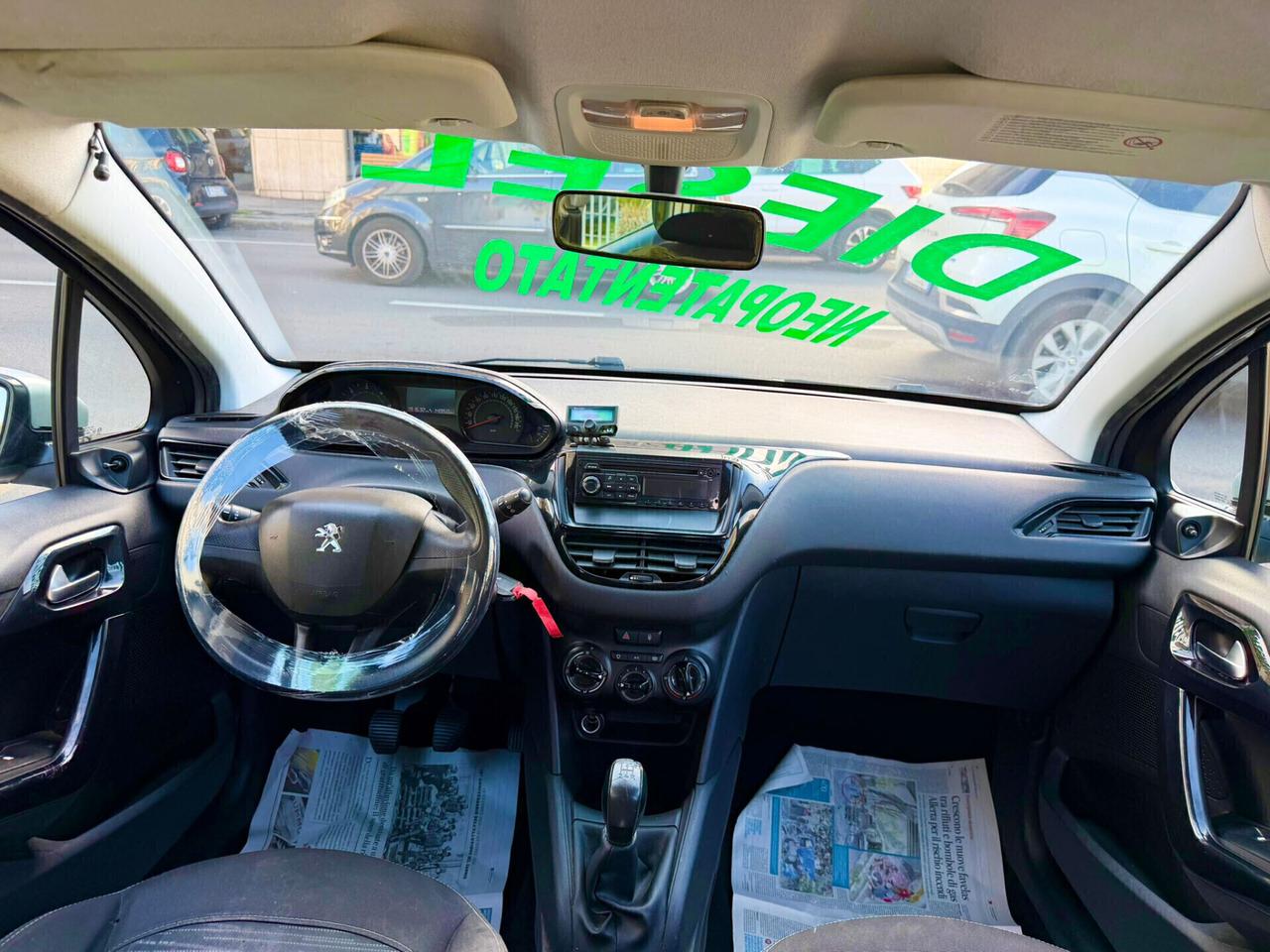 Peugeot 208 1.4 HDi 68 CV 5 porte Allure