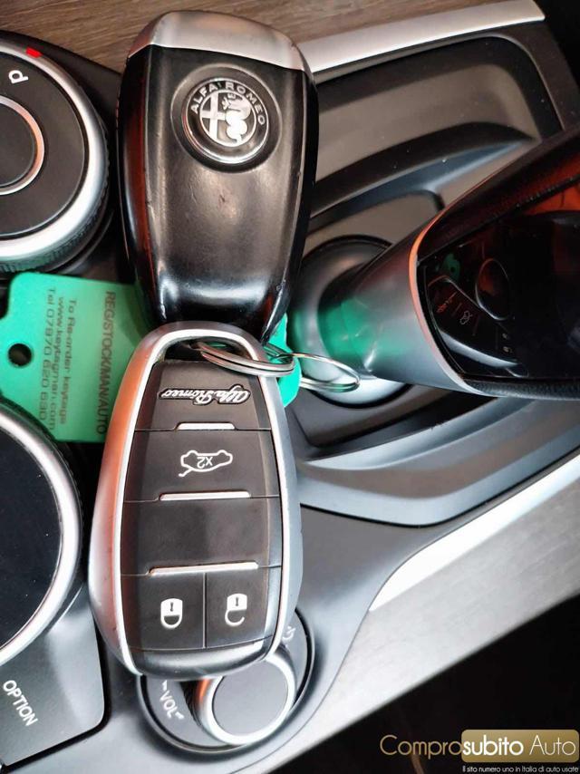 ALFA ROMEO Stelvio 2.0 Turbo 280 CV AT8 Q4 Super