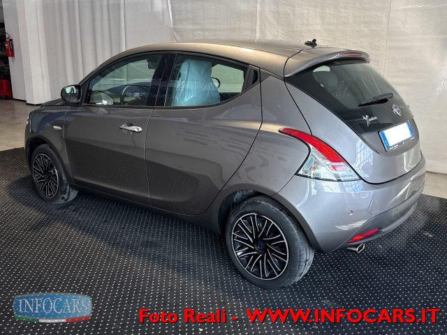 LANCIA Ypsilon 1.0 Hybrid 70 CV Gold - PROMO