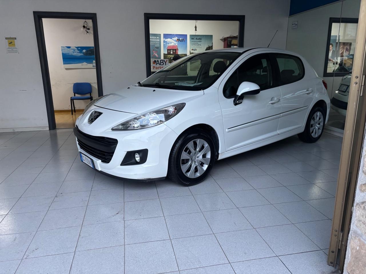 Peugeot 207 Plus 1.4 8V 75CV 5p. ECO GPL
