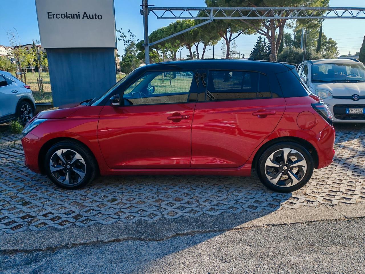 Suzuki Swift 1.2 Hybrid Top bicolor