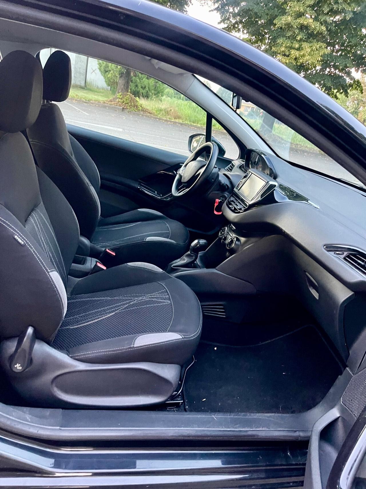 Peugeot 208 1.0 VTi 68 CV 3 porte Access