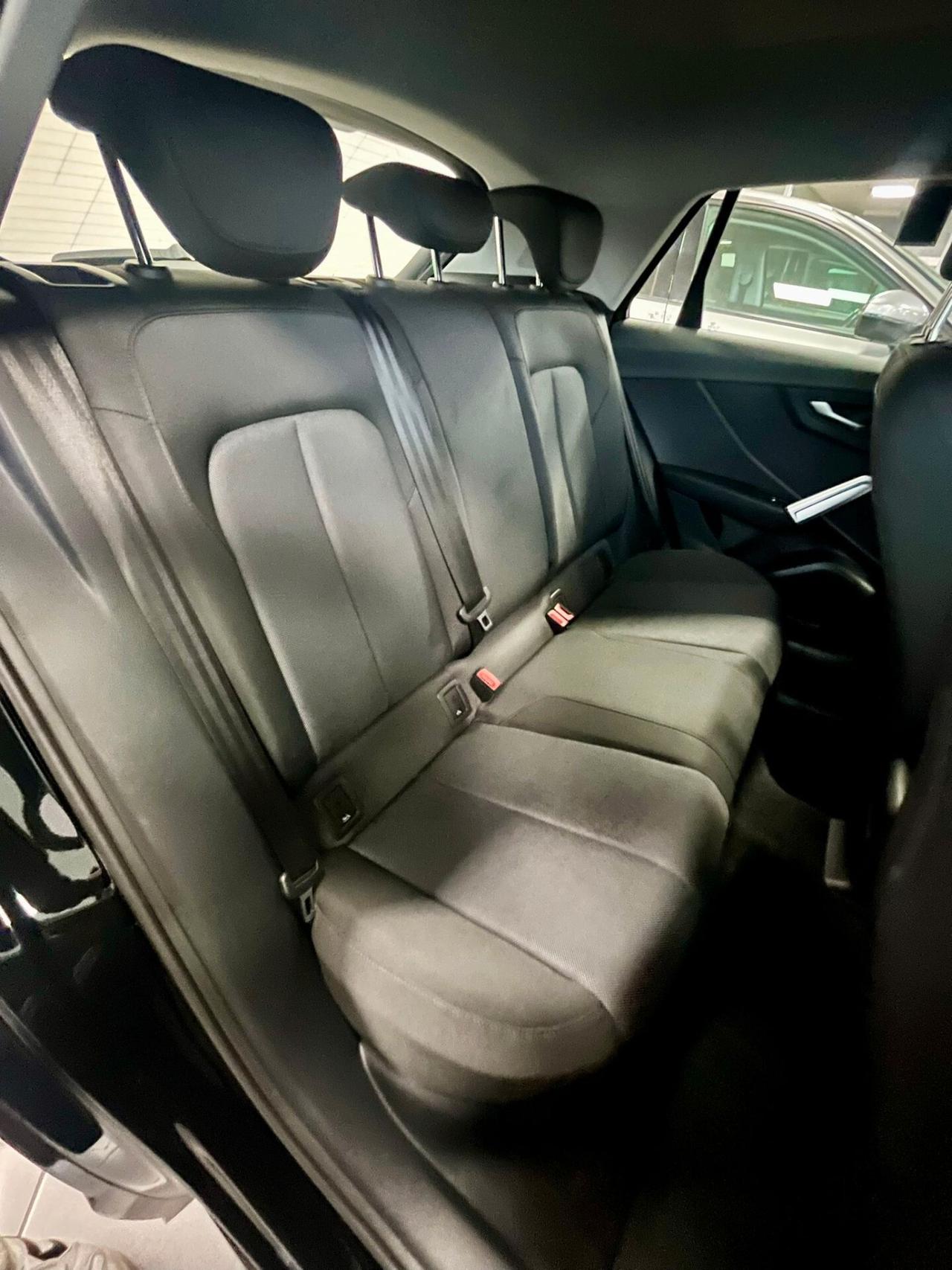 Audi Q2 30 TDI S tronic Business Design