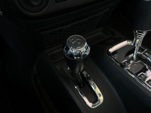 JEEP Wrangler 2.8 CRD DPF Sahara Auto E6