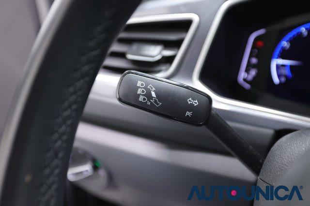 VOLKSWAGEN T-Roc 1.0 TSI STYLE FARI LED NEOPATENTATI