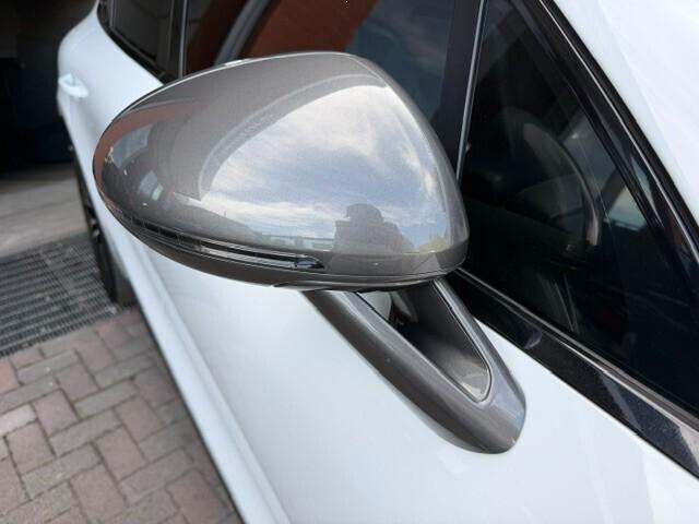 Porsche Macan 2.0 T 265CV