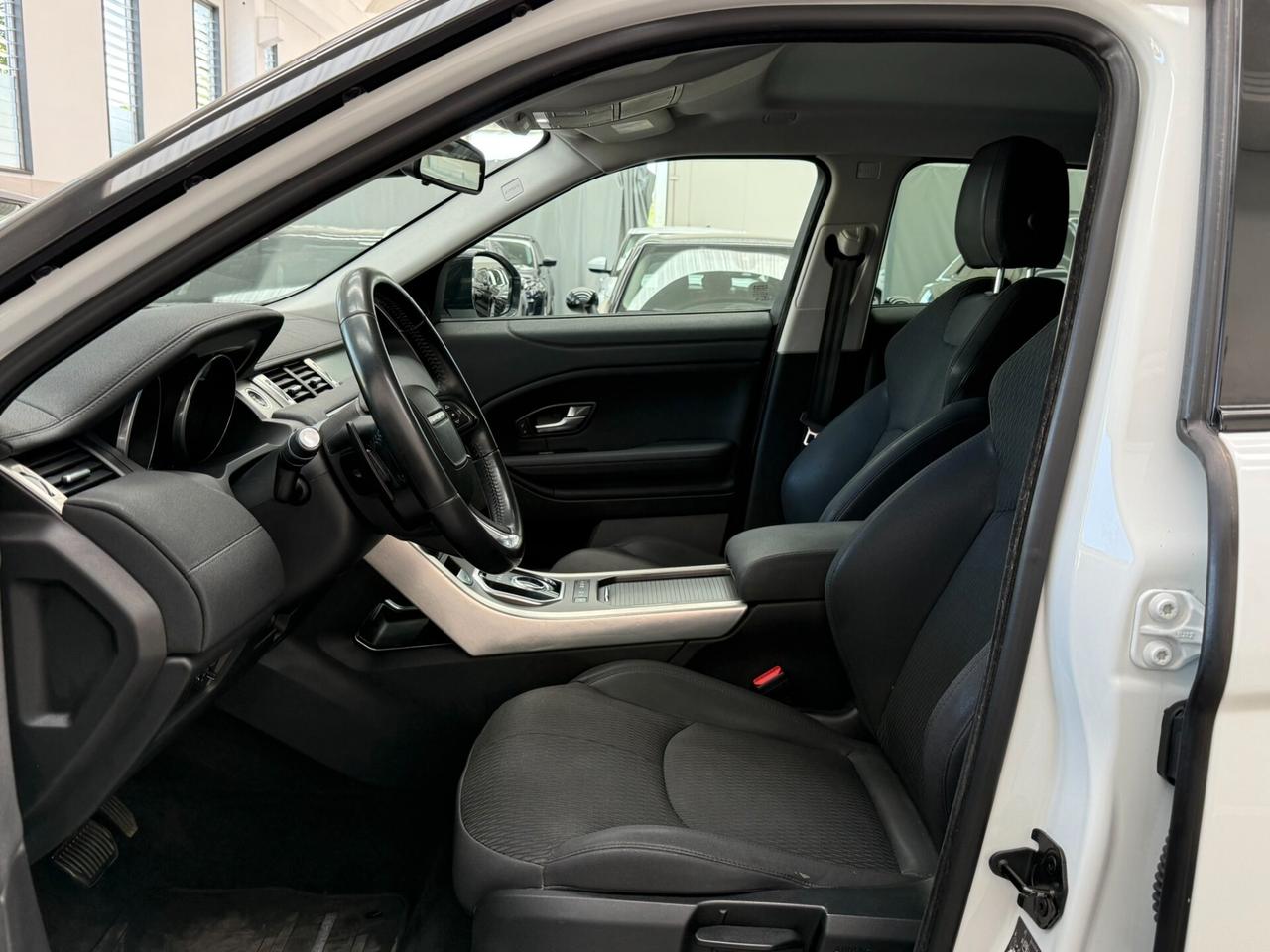 Land Rover Range Rover Evoque 2.0 TD4 150 CV 5p. SE