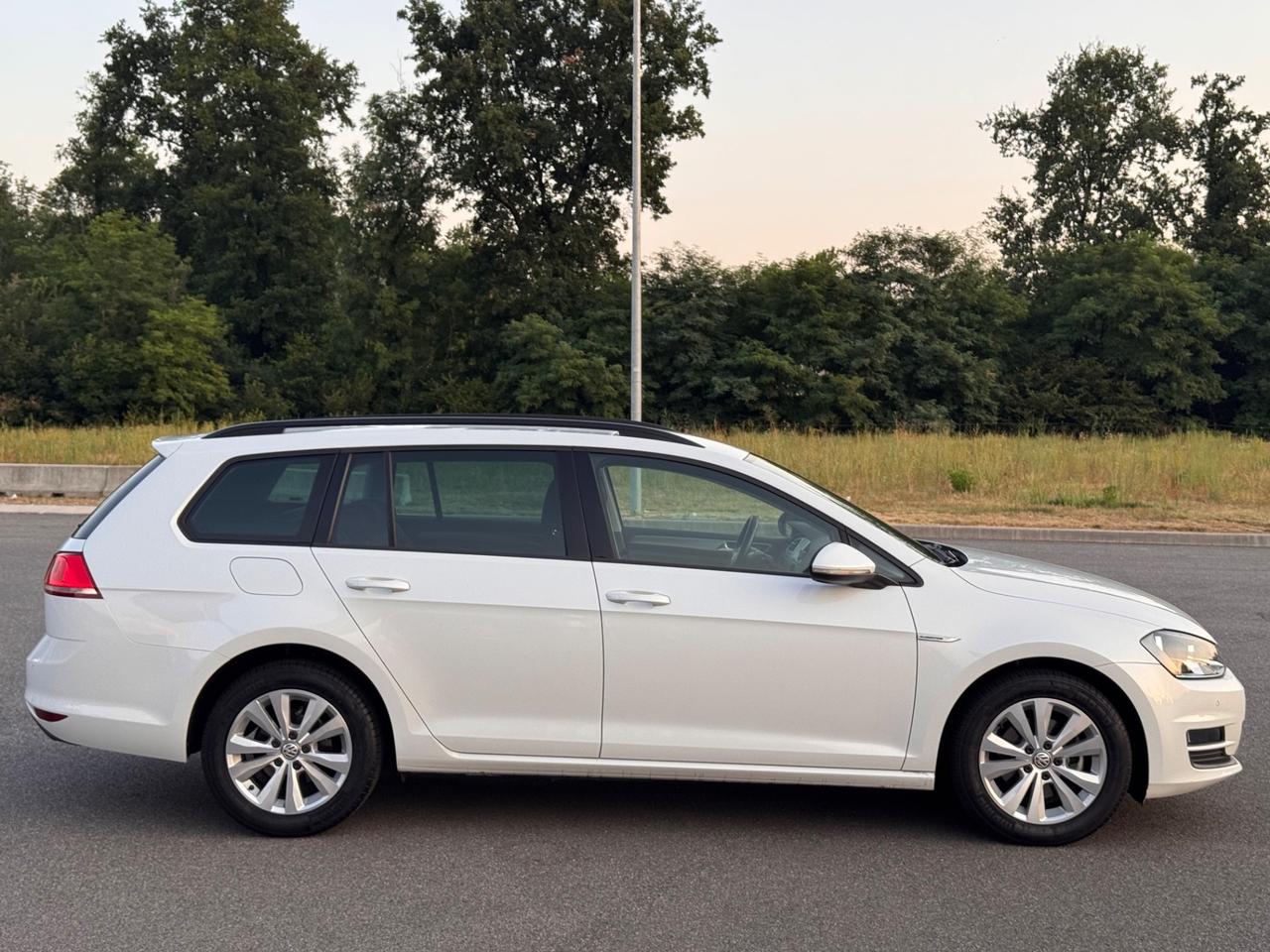 Volkswagen Golf Variant 1.4 TGI Executive BlueMotion