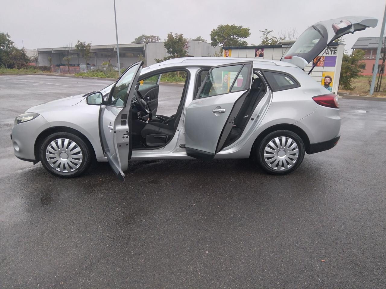 Renault Mégane 1.5 dCi 90CV SporTour Wave x neopatentati