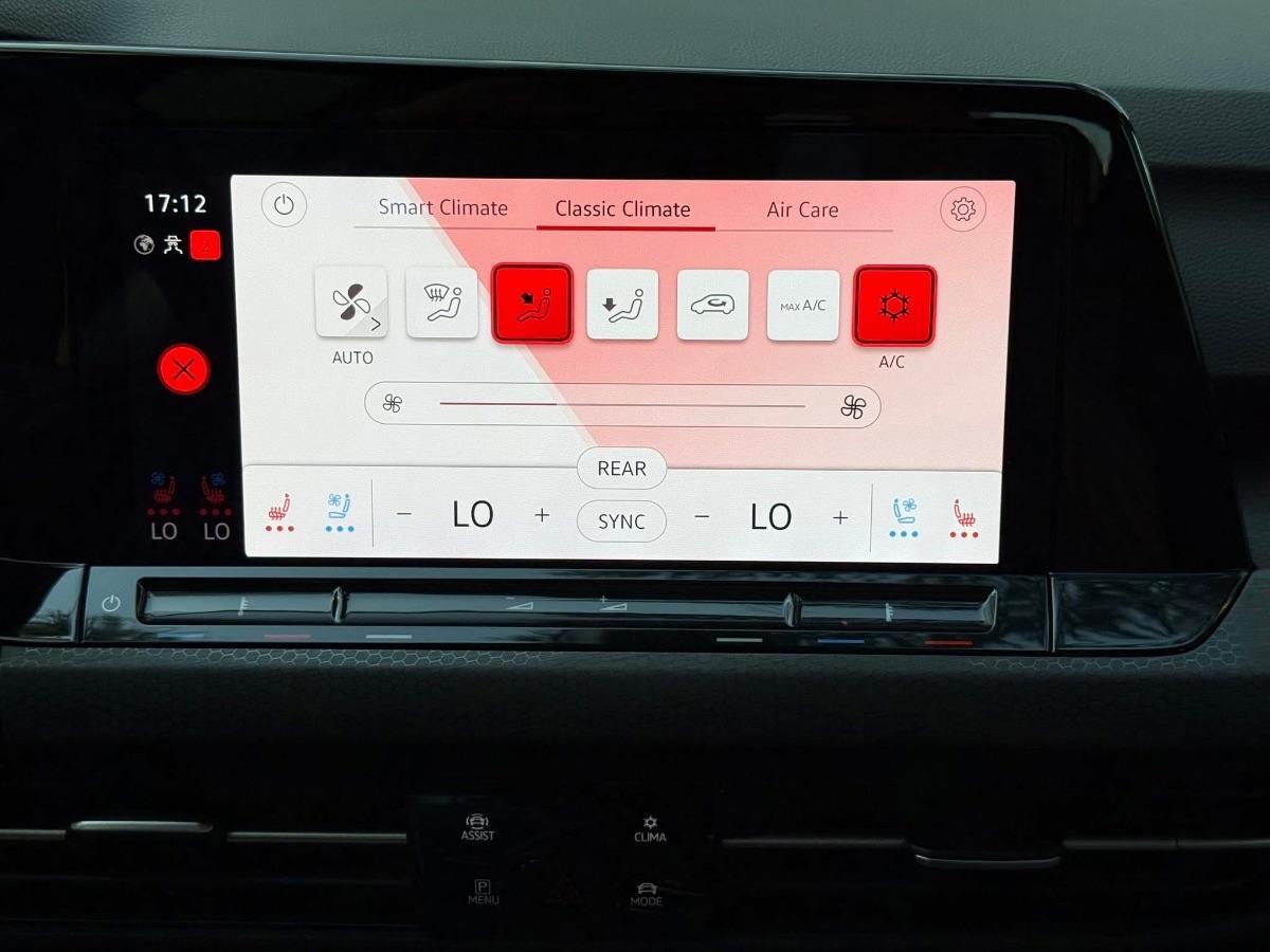 Volkswagen Golf 8 GTI 2.0 TSI 245 CV