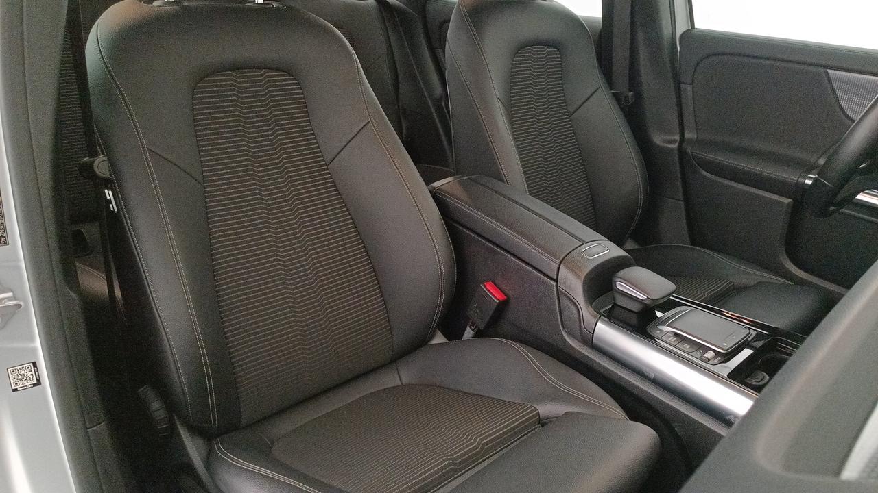 Mercedes-Benz GLA-H247 2020 - GLA 180 d Business auto