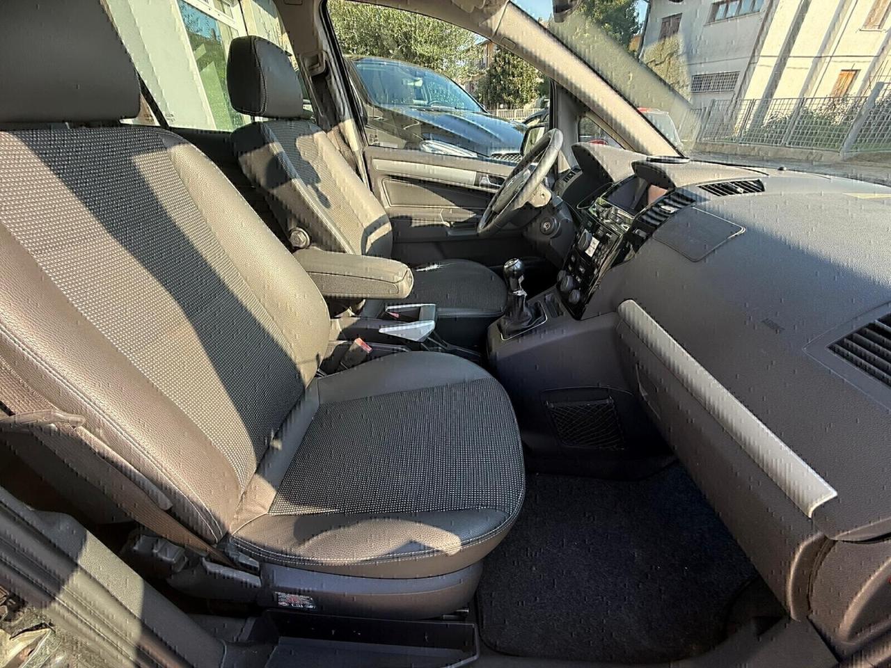 Opel Zafira 1.6 150CV Cosmo bombola revisionata