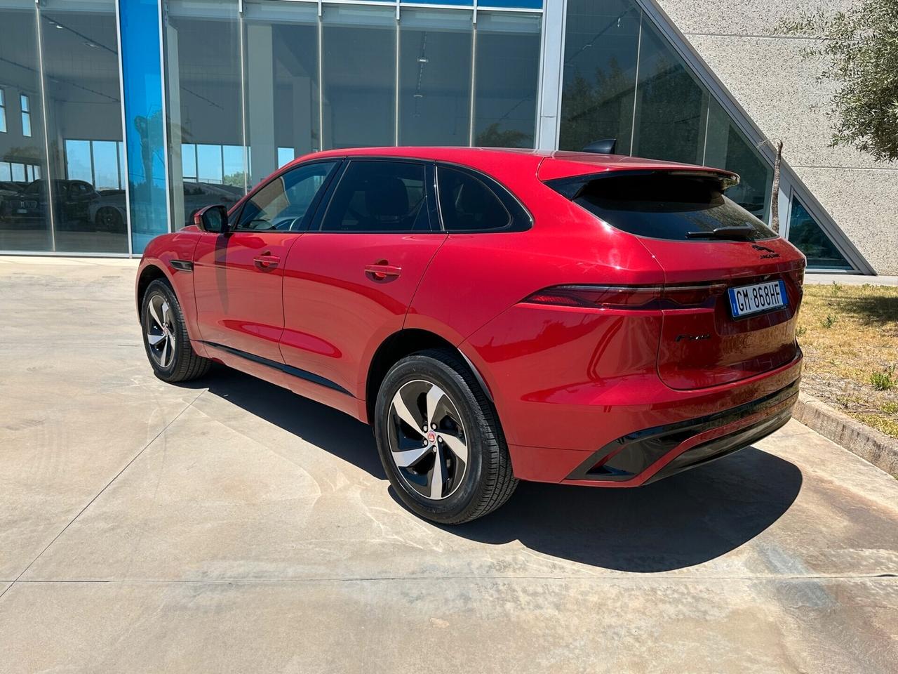 Jaguar F-Pace R-Dynamic Super Offerta T-stock prezzo imperdibile