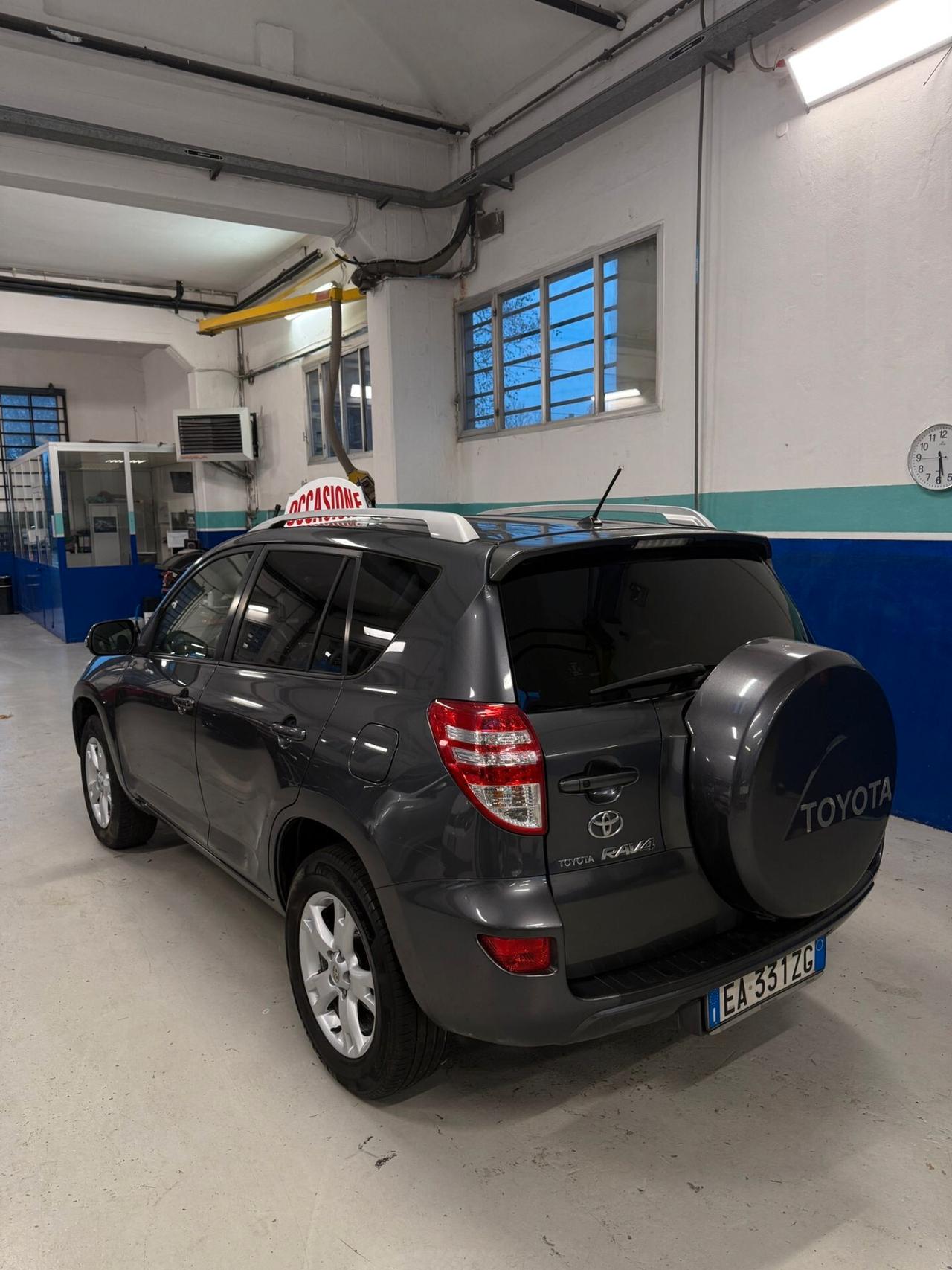 Toyota RAV 4 RAV4 2.2 D-4D 4WD Style