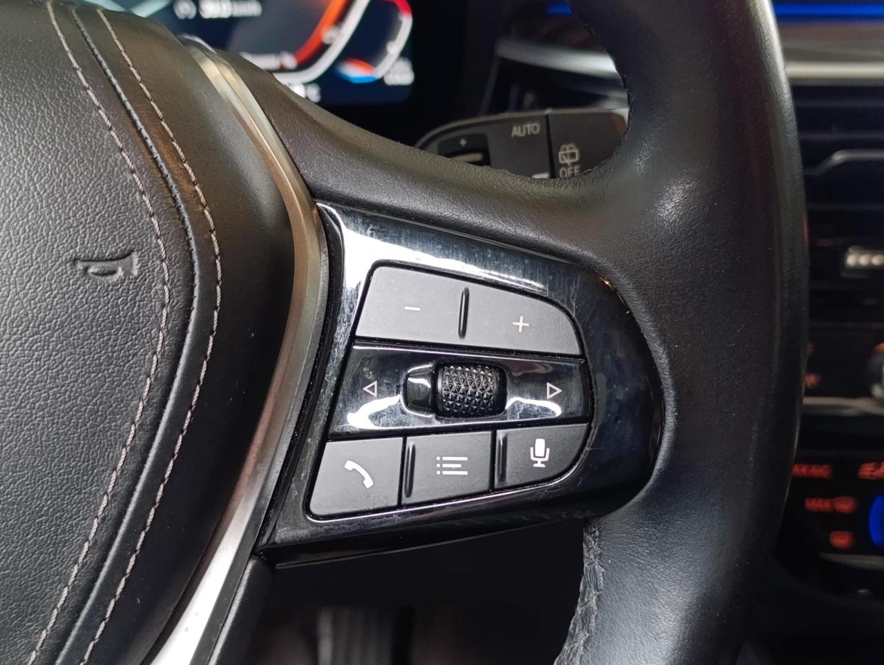 BMW 520 d Touring mhev 48V Luxury auto