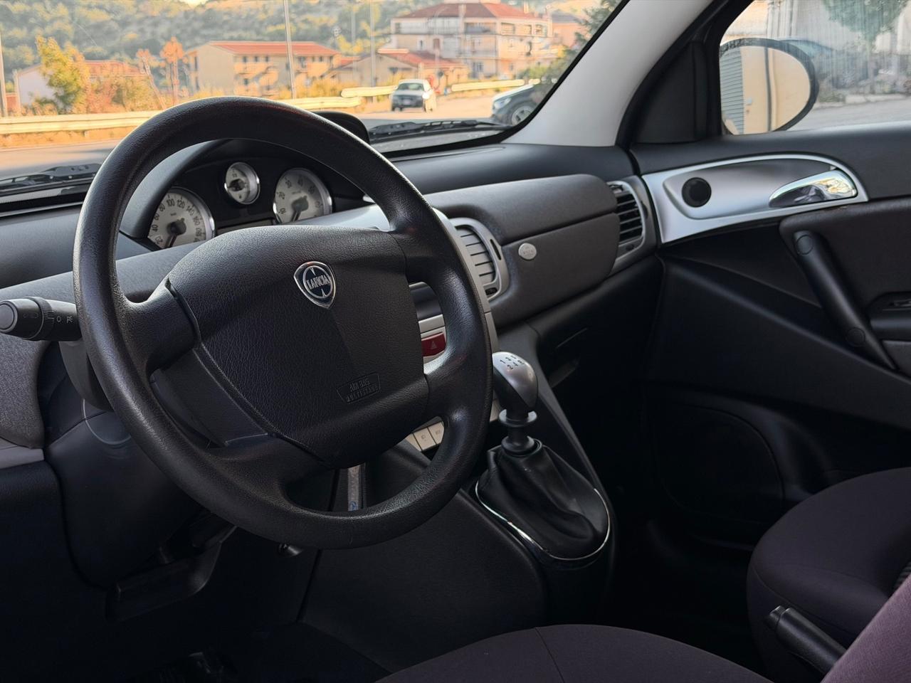 Lancia Ypsilon 1.2 69 CV Platino - SOLI 31.000KM