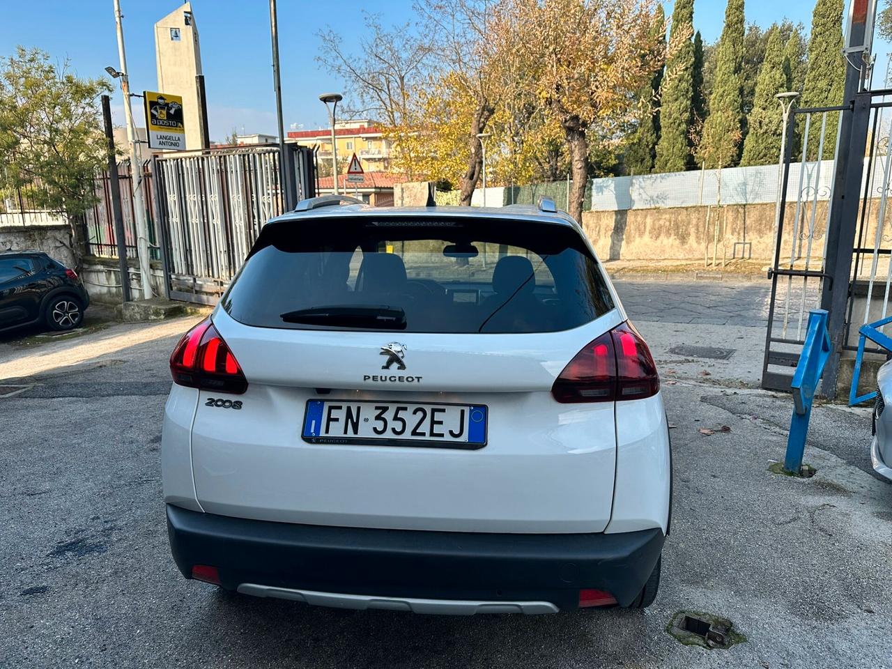 Peugeot 2008 BlueHDi 100 Allure
