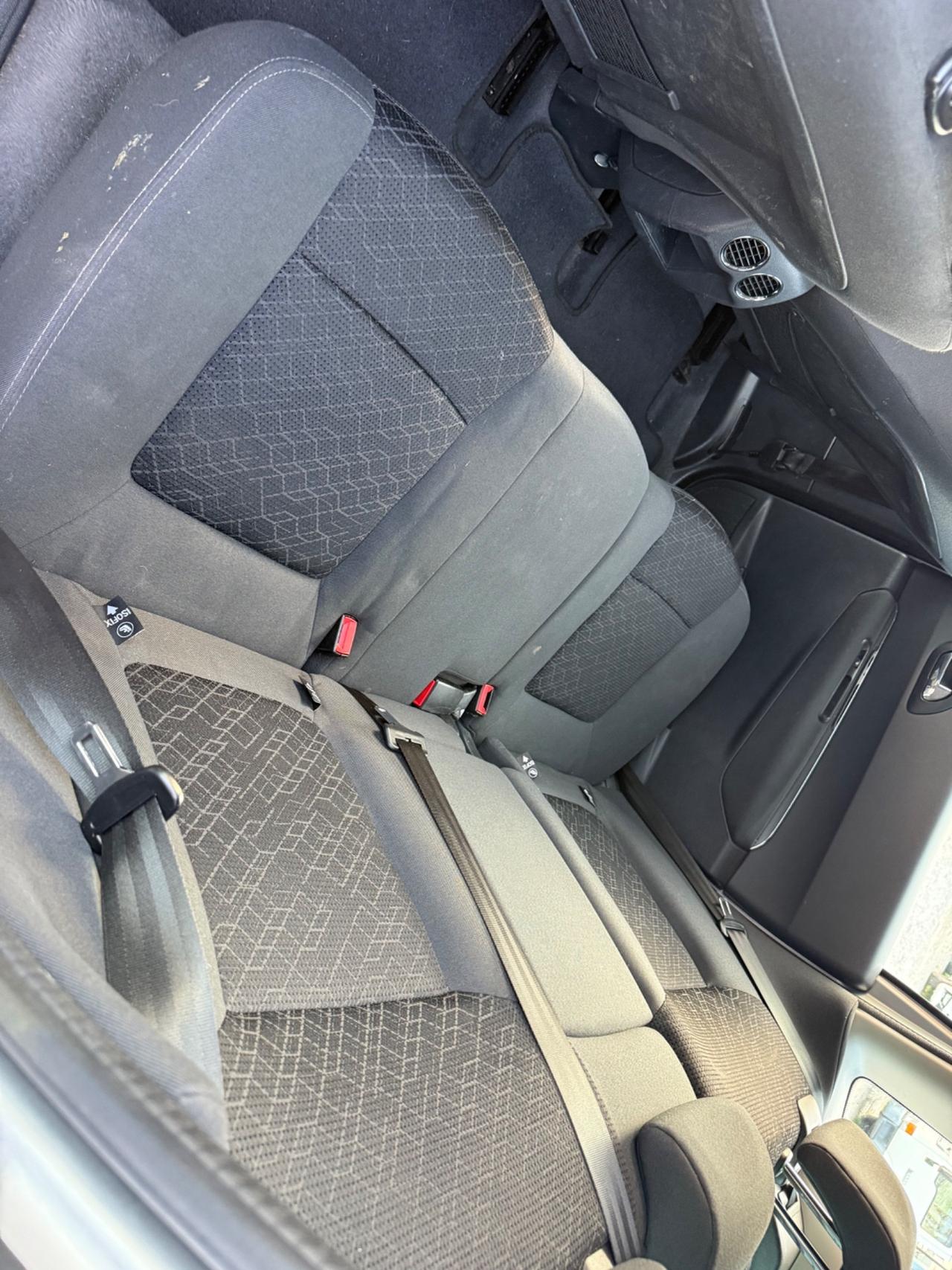 Peugeot 3008 1.6 HDi 115CV Business