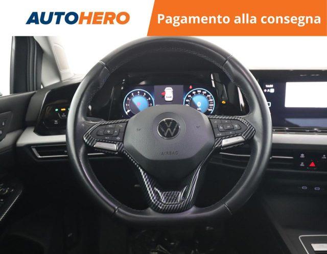 VOLKSWAGEN Golf 1.0 eTSI EVO DSG Life