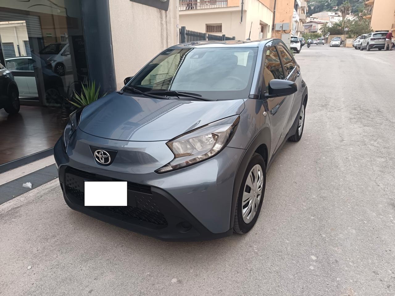 Toyota Aygo X 1.0-72 CV Active S-CVT Automatica