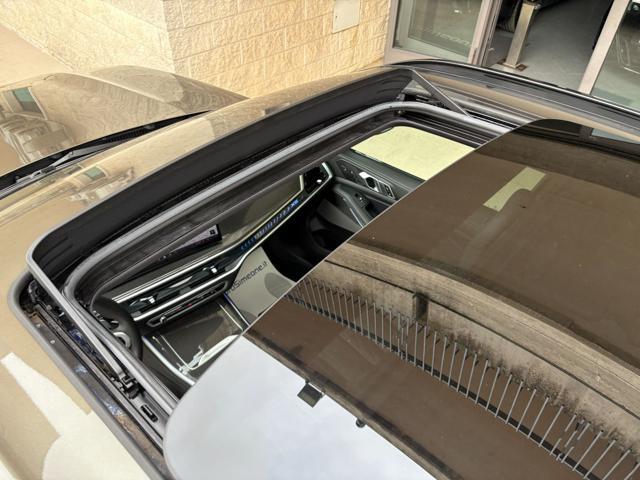 BMW X5 xDrive30d 48V Msport Pro con soli 3563 km