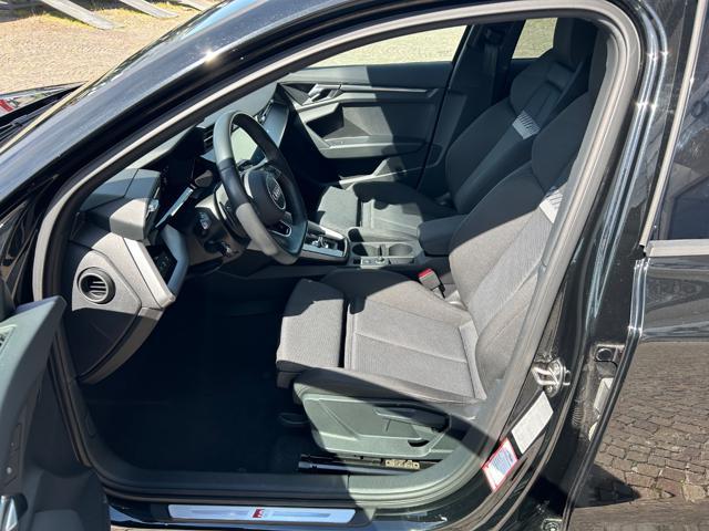 AUDI A3 SPORTBACK 35 TDI S tronic s line Identity Black