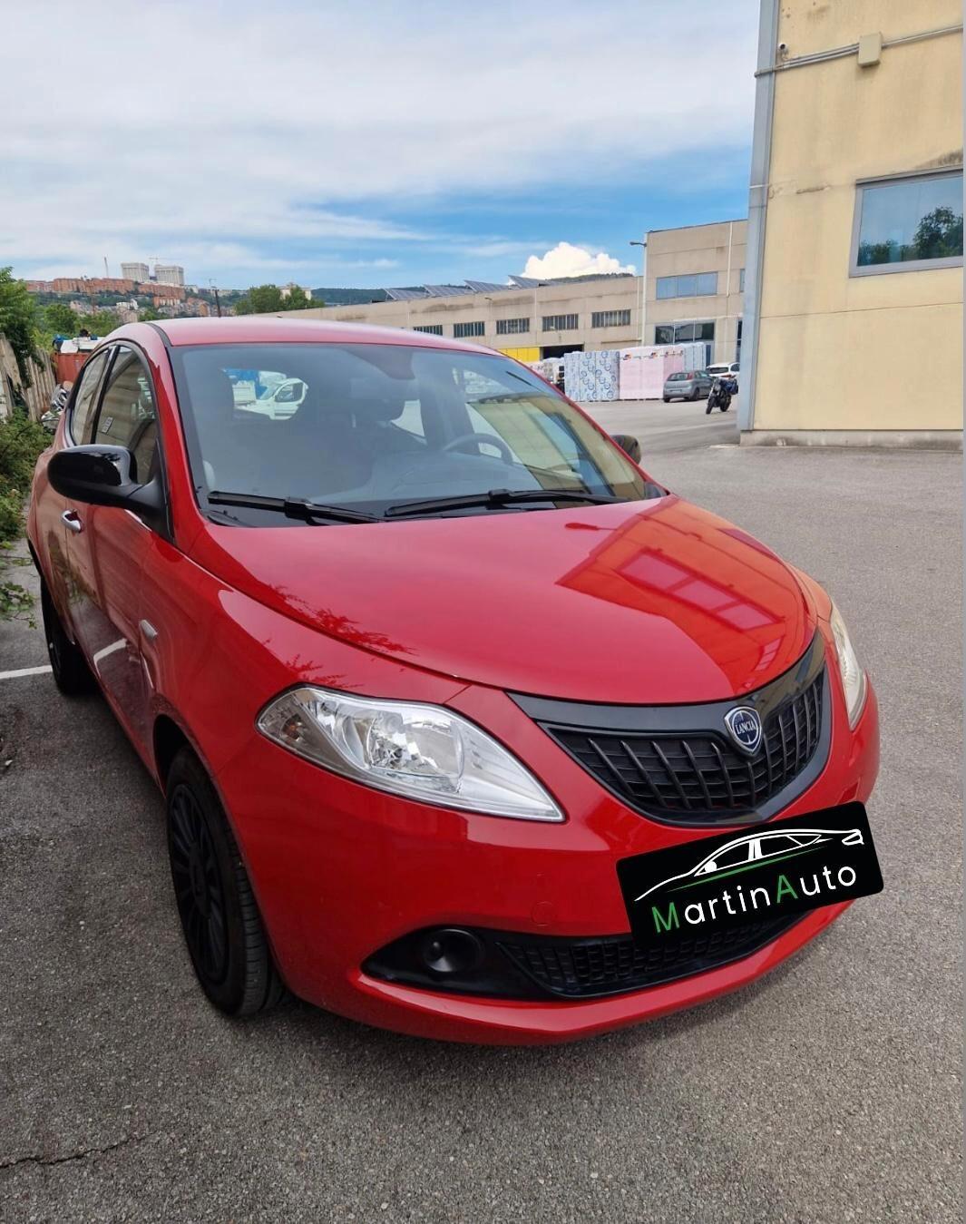 Lancia Ypsilon 1.0 Hybrid - 2023