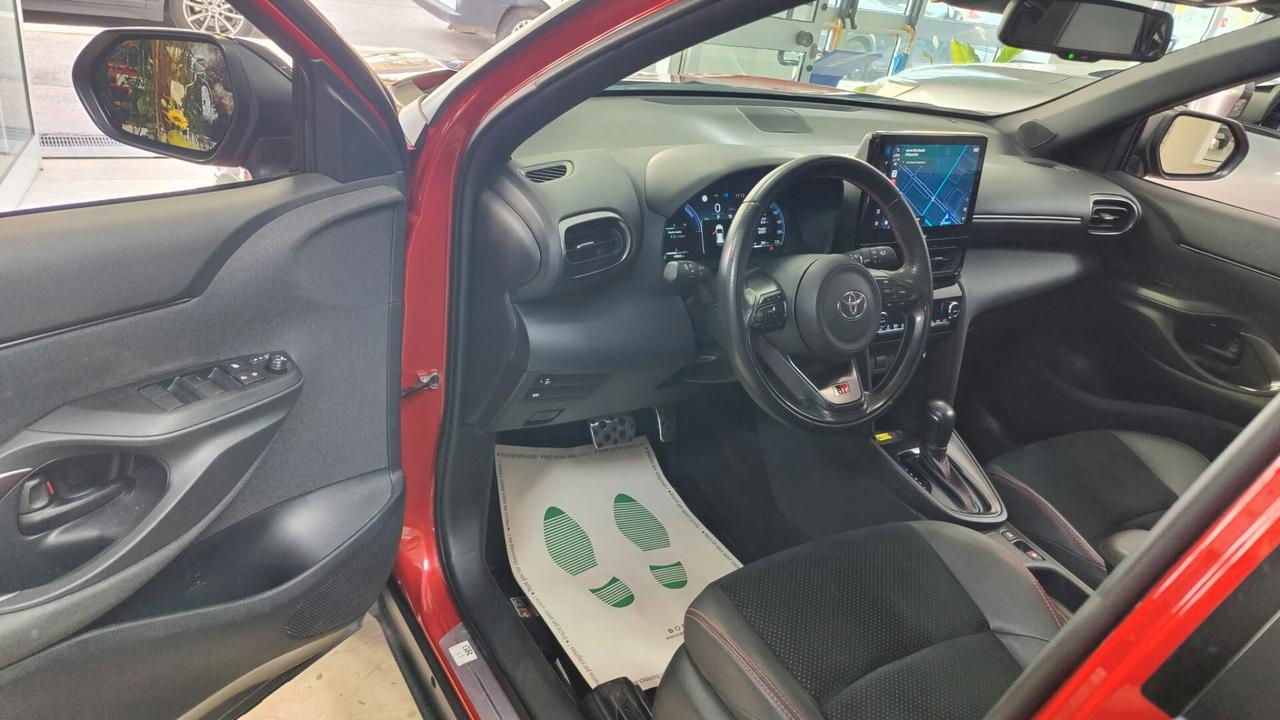 Toyota Yaris Cross 1.5 Hybrid 130 CV 5p. E-CVT GR SPORT