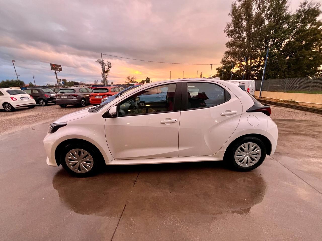 Toyota Yaris 1.5 Hybrid 5 porte Active