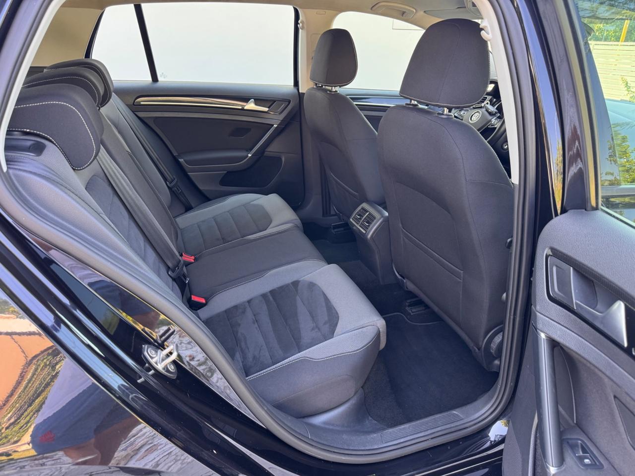 Volkswagen Golf 1.6 TDI 5p. Highline BlueMotion Technology OK NEOPATENTATI