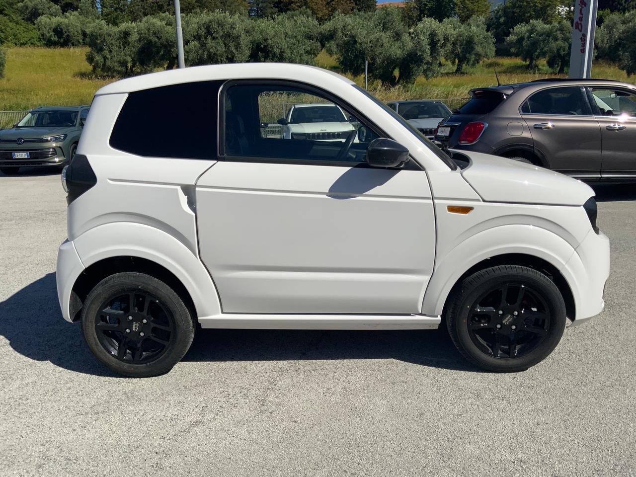 Ligier Myli EV L6 R.Ebel X