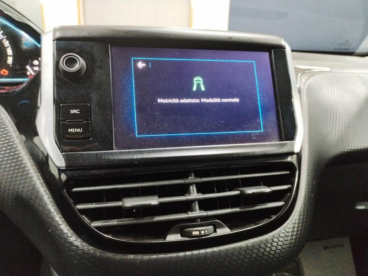 Peugeot 2008 BlueHDi 100 S&S Allure